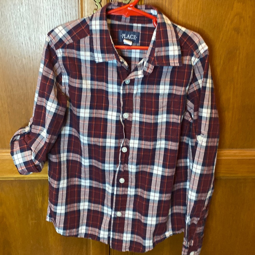 Boy 7/8 M buttoned up long sleeved shirt w/short sleeve option.